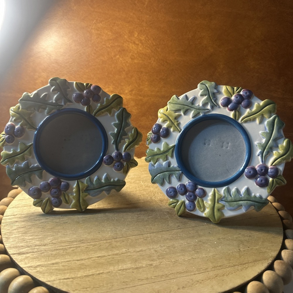 2-Vintage Carr Frames Ceramic Perennial Leaves & Berry Round Picture Frame 3 x 3